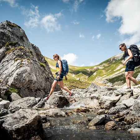 בית נופש Barbara's Mountain Maisonette - 2 Floors & Mountain View