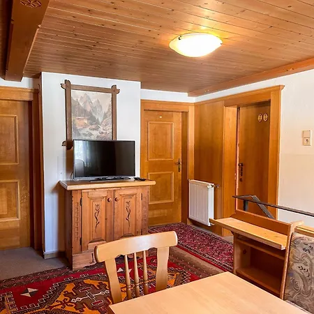 Barbara's Mountain Maisonette - 2 Floors & Mountain View Vakantiehuis Aschau Im Zillertal